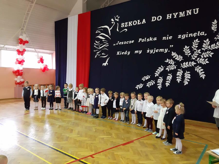 Uroczyste obchody Święta Niepodległości w Przedszkolu „Wesoły Promyk” w Nowych Piekutach