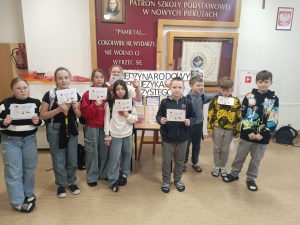 Zdjęcie do artykułu W Zespole Szkolno-Przedszkolnym w Nowych Piekutach świętowaliśmy Międzynarodowy Dzień Języka Ojczystego