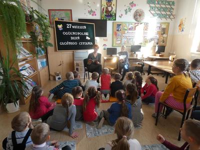 Dzień Głośnego Czytania w bibliotece Dzień Głośnego Czytania w bibliotece