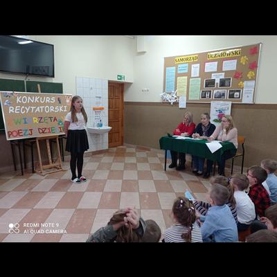 Konkurs recytatorski organizowany przez bibliotekę szkolną.