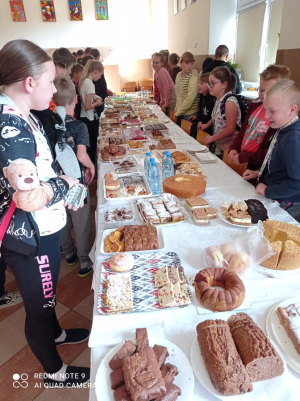 Kiermasz na leczenie Kingi Niemyjskiej Zdjęcie do artykułu Kiermasz na leczenie Kingi Niemyjskiej