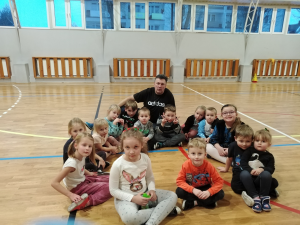 Zajęcia sportowe w szkole Zdjęcie do artykułu Zajęcia sportowe w szkole