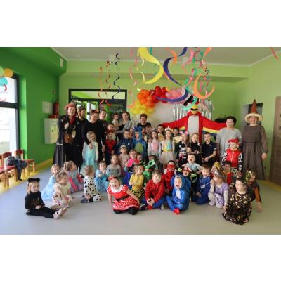 Bal karnawałowy w przedszkolu Bal karnawałowy w przedszkolu