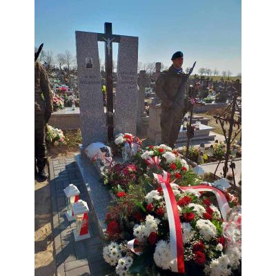 Patron naszej szkoły – ks. Roch Modzelewski Patron naszej szkoły – ks. Roch Modzelewski