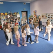 b780688c-fc13-4728-bc18-b8dbe783946c