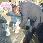 Zapalenie znicza na grobie powstańca styczniowego Grzegorza Żochowskiego