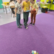 8 robot